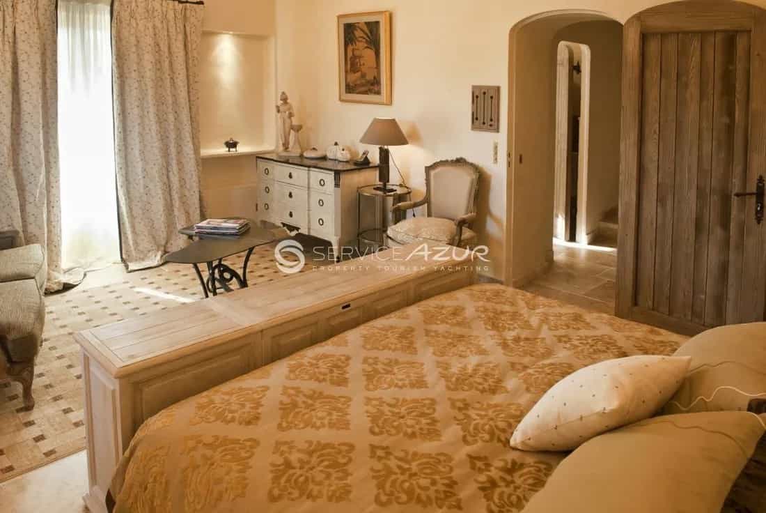 公寓 在 Cannes, Provence-Alpes-Côte d'Azur 10129711