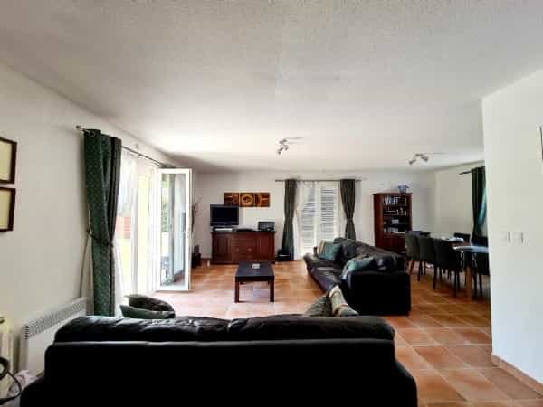 Huis in Lamalou-les-Bains, Occitanie 10129928
