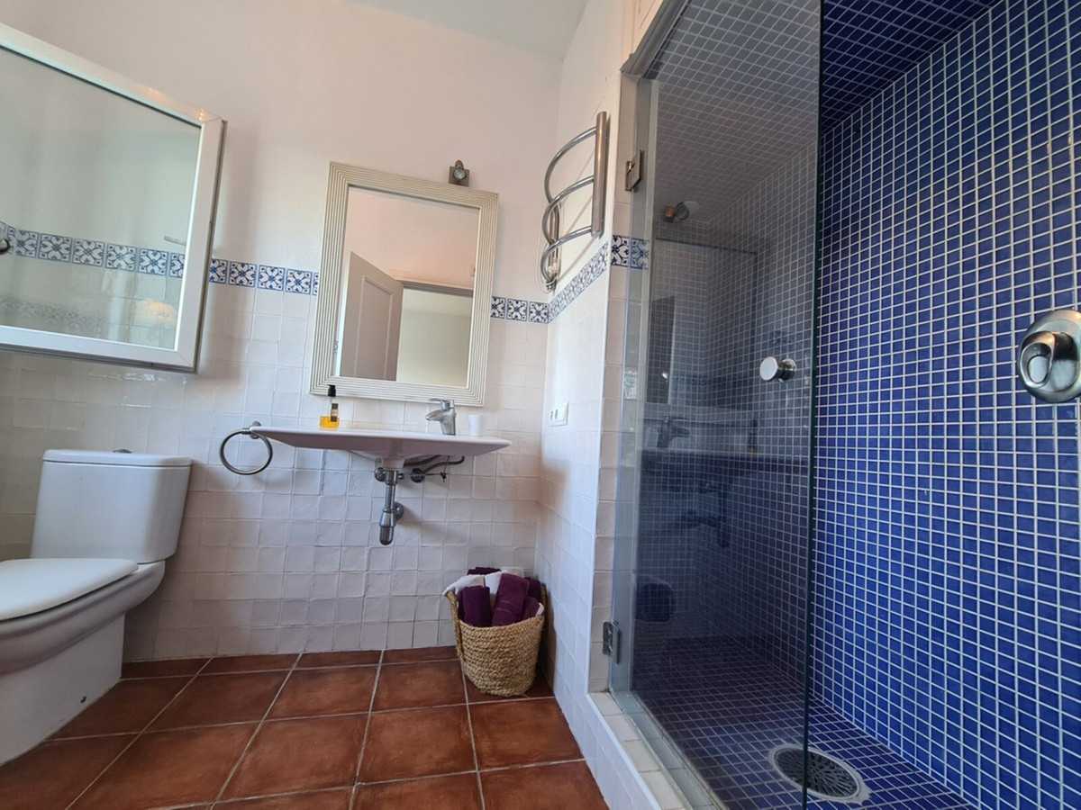 Condominium in Sotogrande, Andalusia 10130160