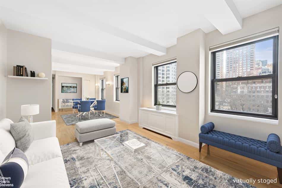Condominium in Manhattan, New York 10130208