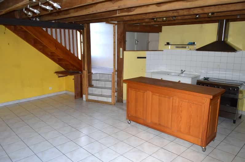 Talo sisään Chatain, Nouvelle-Aquitaine 10130313