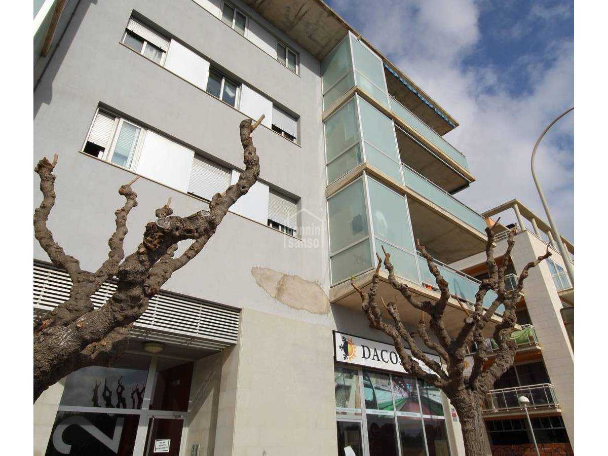 Condominium in Mahon, De Balearen 10130417