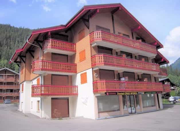 Condomínio no Châtel, Auvérnia-Ródano-Alpes 10130460