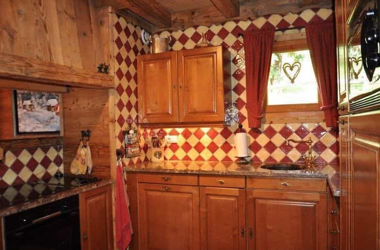 жилой дом в La Chapelle-d'Abondance, Auvergne-Rhone-Alpes 10130469