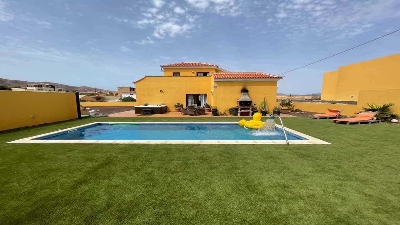 House in Valles de Ortega, Canarias 10130591