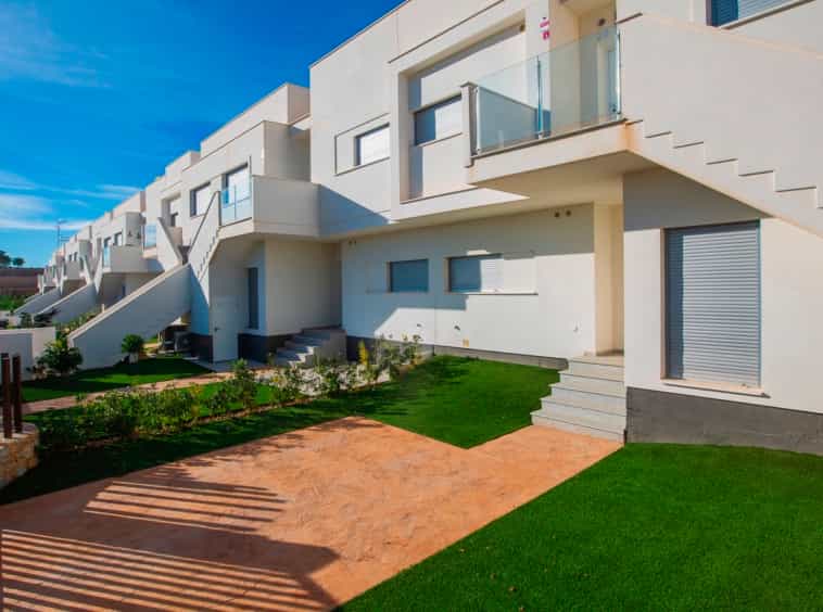 Condominium in San Miguel de Salinas, Valencian Community 10130786