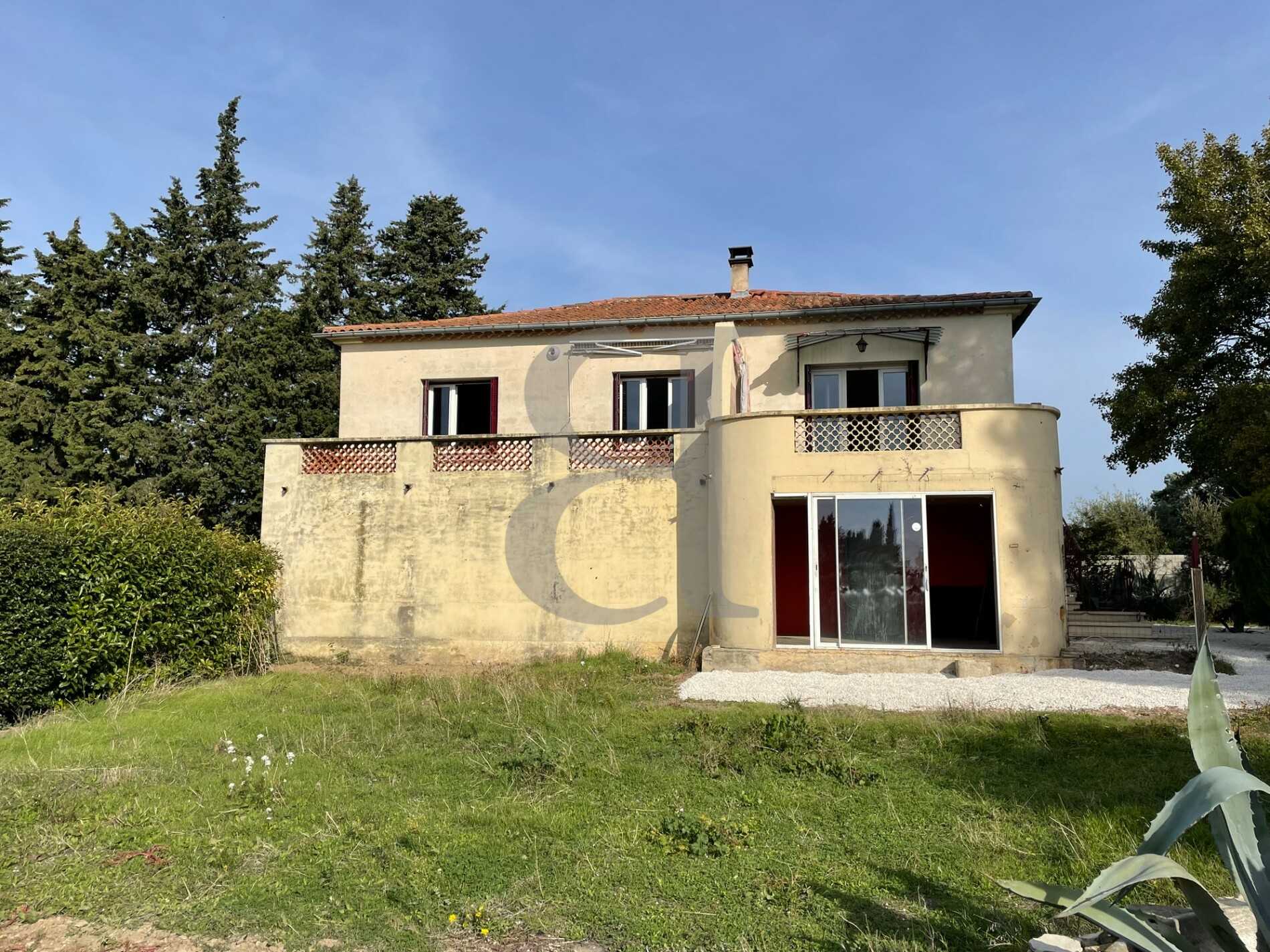 σπίτι σε Sainte-Cecile-les-Vignes, Προβηγκία-Άλπεις-Κυανή Ακτή 10130903
