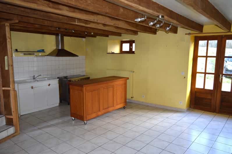 rumah dalam Chatain, Nouvelle-Aquitaine 10131100