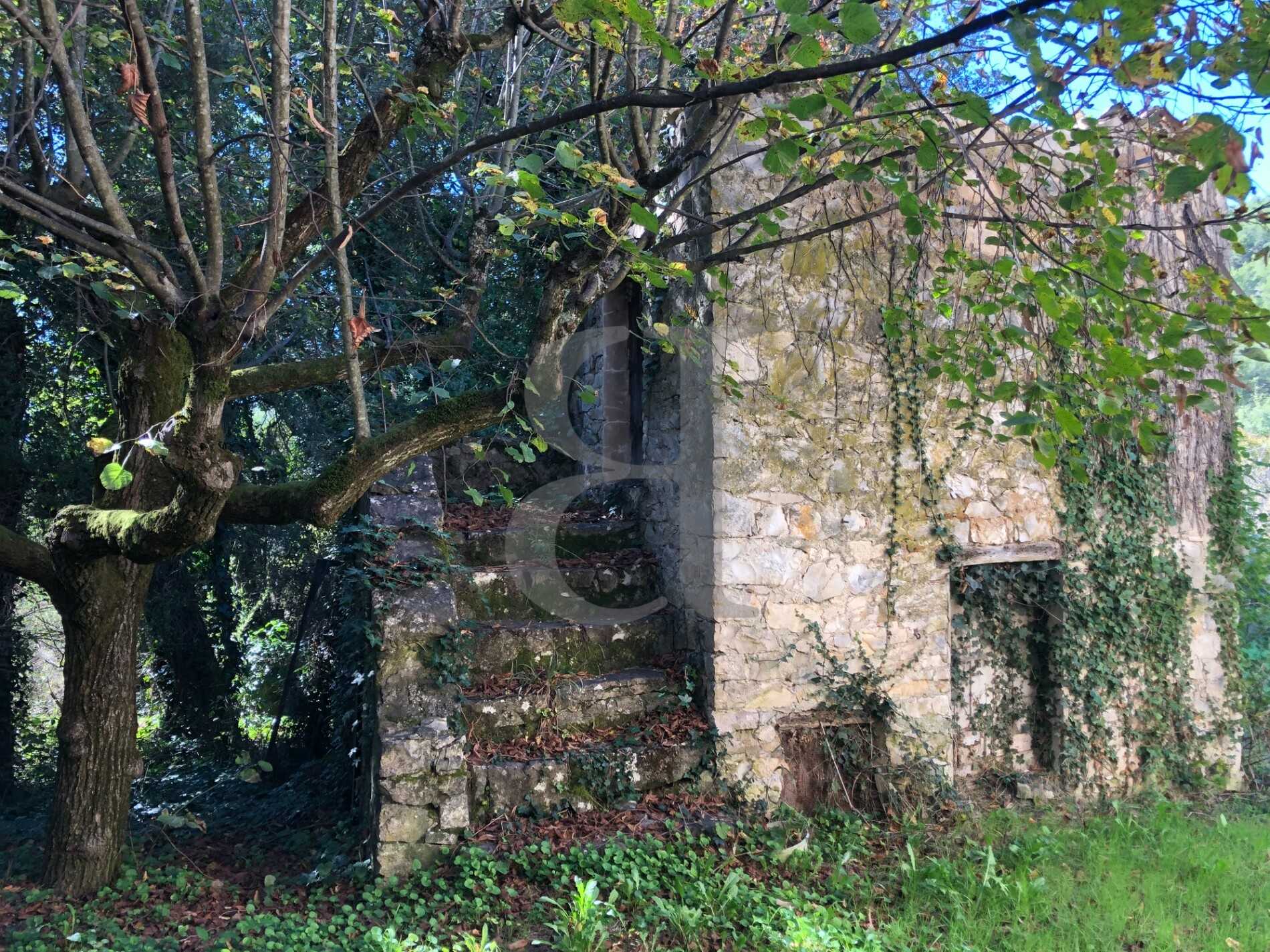 房子 在 Buis-les-Baronnies, Auvergne-Rhône-Alpes 10131127