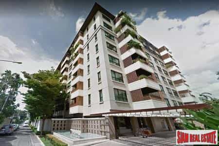Condominium in Ban Bang Krabueang, Samut Prakan 10131260