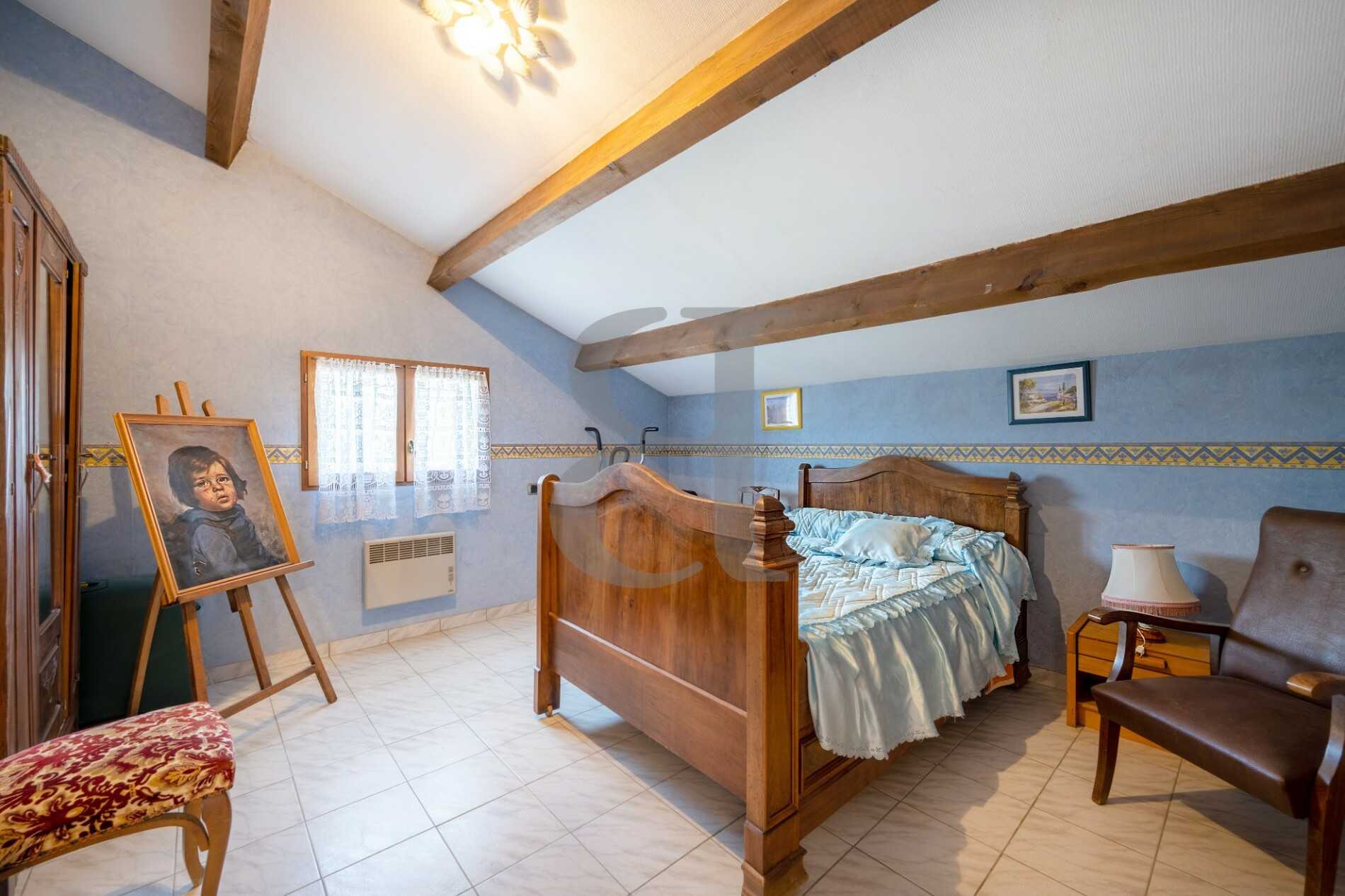 Будинок в L'Isle-sur-la-Sorgue, Provence-Alpes-Côte d'Azur 10131311