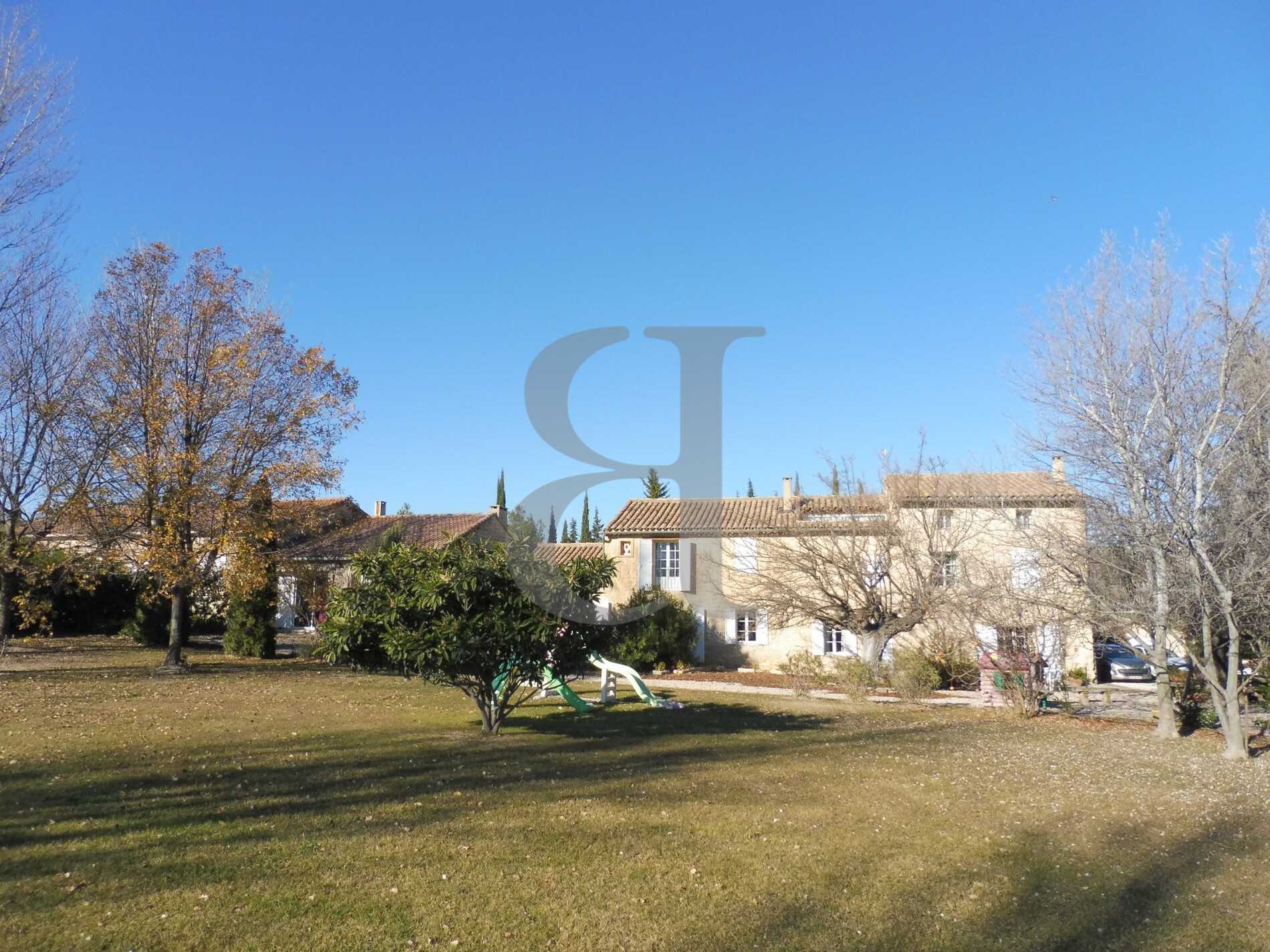 Rumah di Badui, Provence-Alpes-Cote d'Azur 10131347