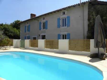 House in Montemboeuf, Nouvelle-Aquitaine 10131353
