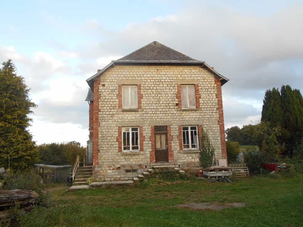 Talo sisään Saint-Georges-de-Rouelley, Normandie 10131642