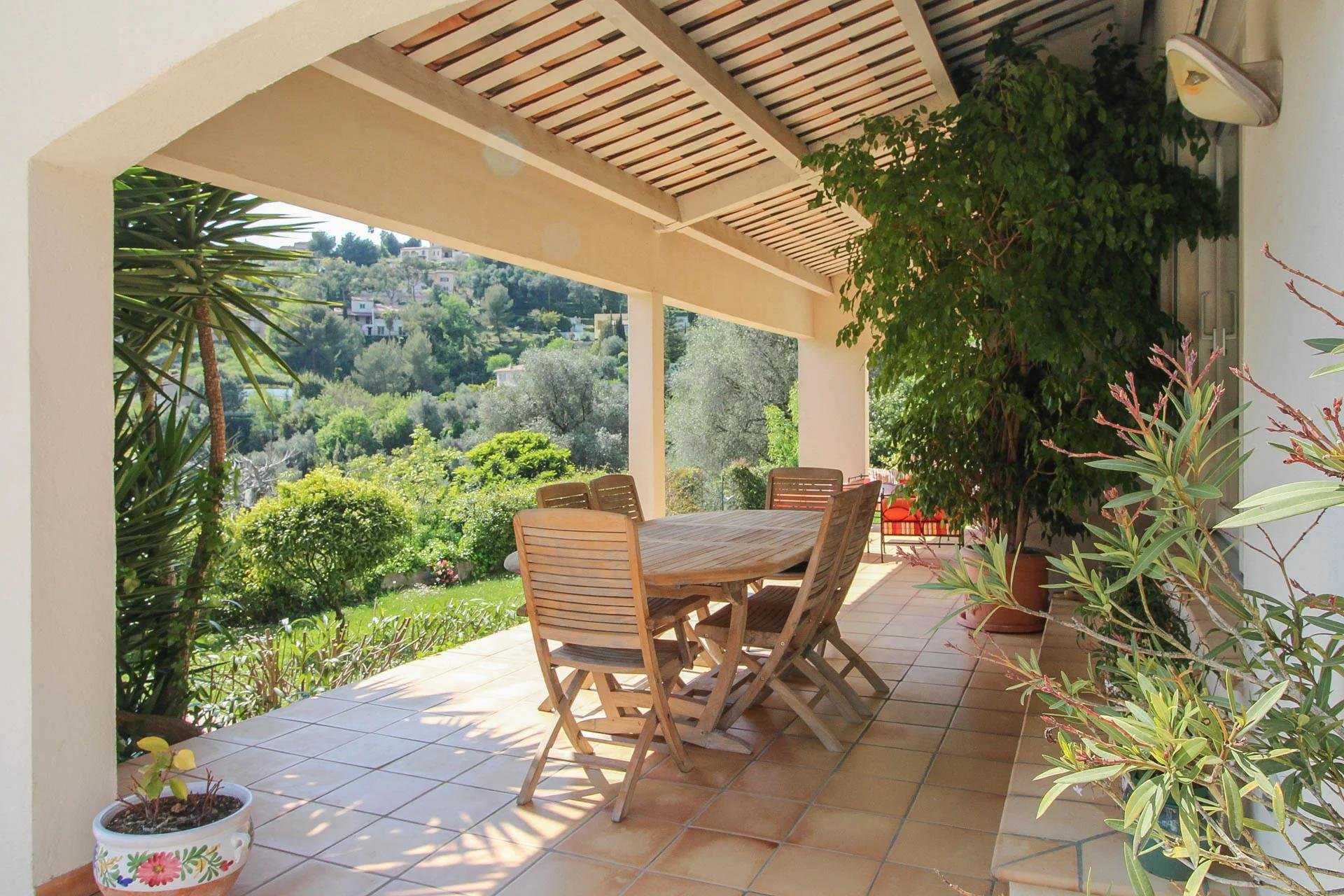 House in Menton, Provence-Alpes-Côte d'Azur 10131900