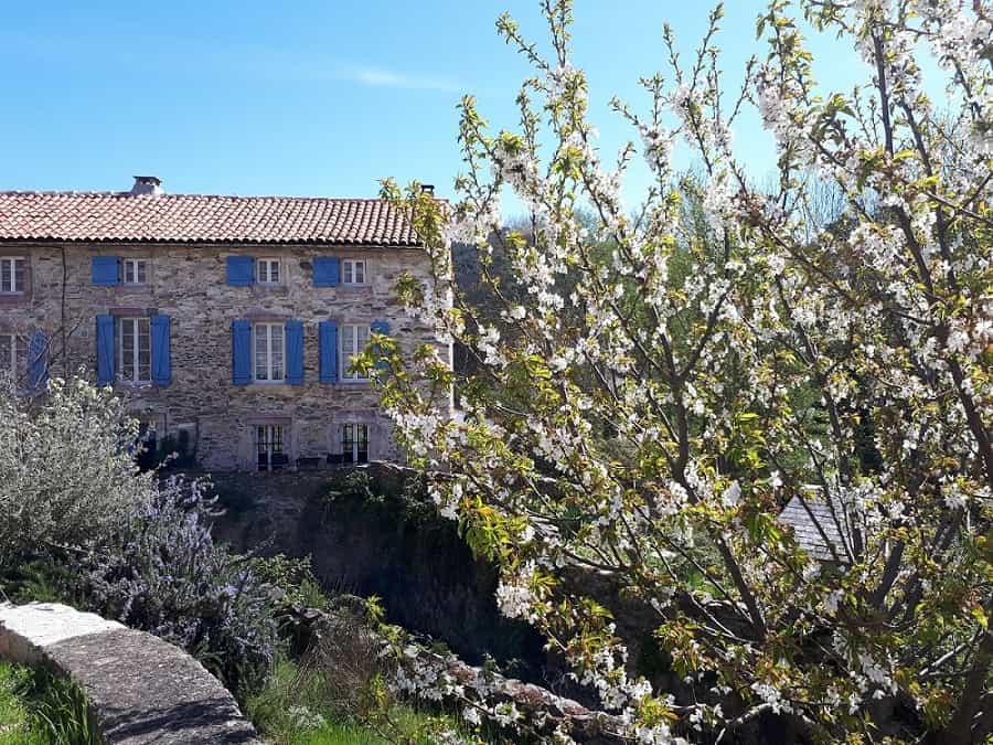मकान में Saint-Pons-de-Thomières, Occitanie 10132735