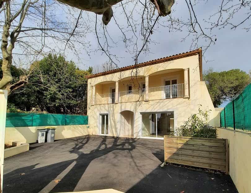 σπίτι σε Thézan-lès-Béziers, Occitanie 10132790