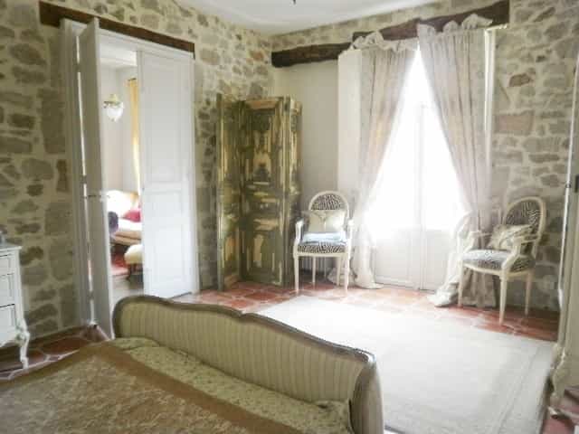 Dom w Lamalou-les-Bains, Occitanie 10132827