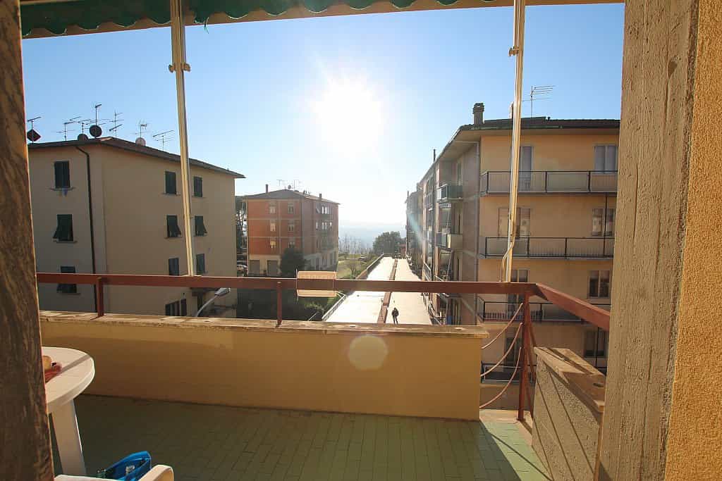 Condominium dans Volterra, Toscane 10133134