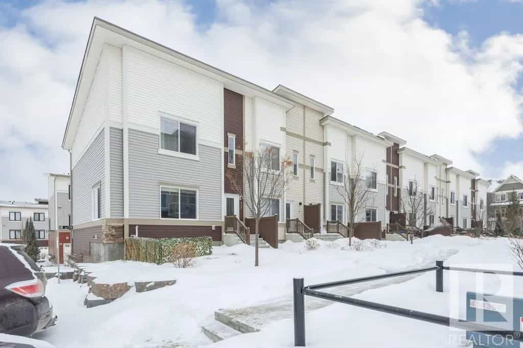 Condominium dans Edmonton, Alberta 10133277