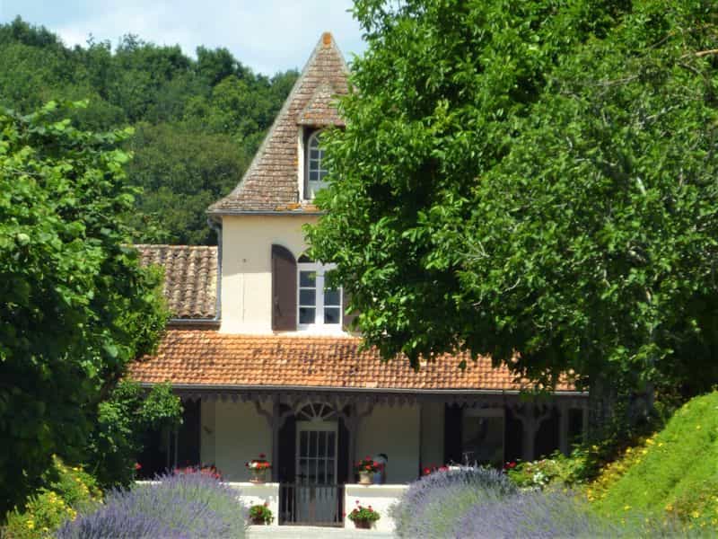 House in Laperche, Nouvelle-Aquitaine 10133339