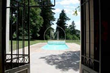 Rumah di La Roche-Posay, Nouvelle-Aquitaine 10133715