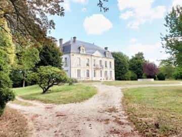 Huis in Matha, Nouvelle-Aquitaine 10133722