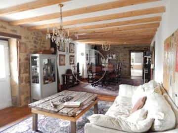 House in Moulismes, Nouvelle-Aquitaine 10133758