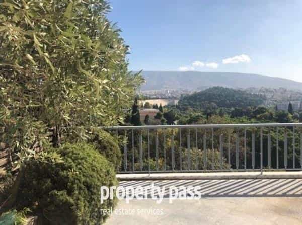 Condominium in Athina,  10133810
