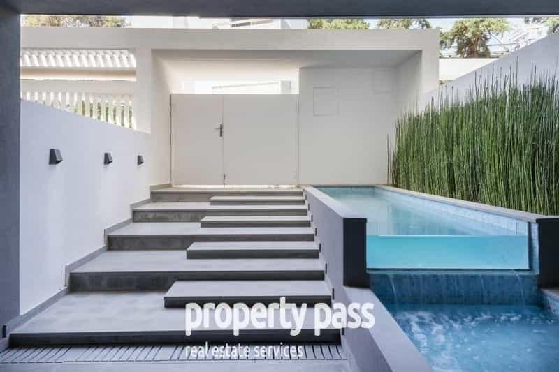 House in Vouliagmeni,  10133993