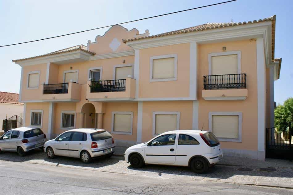 Condominium in Rossio en Sul do Tejo, Santarém 10134213