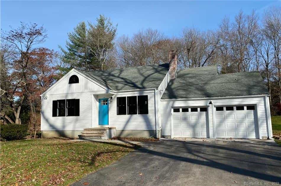 House in Orange, Connecticut 10134238