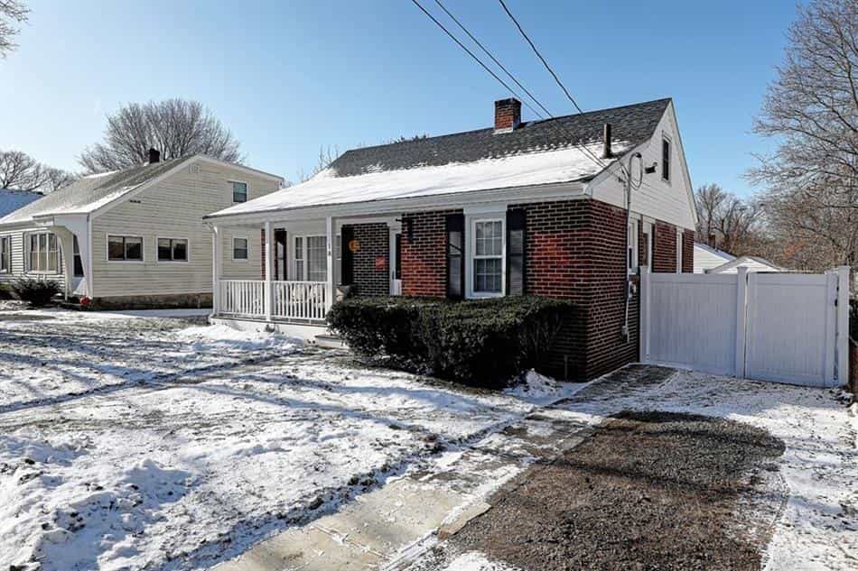 House in Hebronville, Massachusetts 10134548