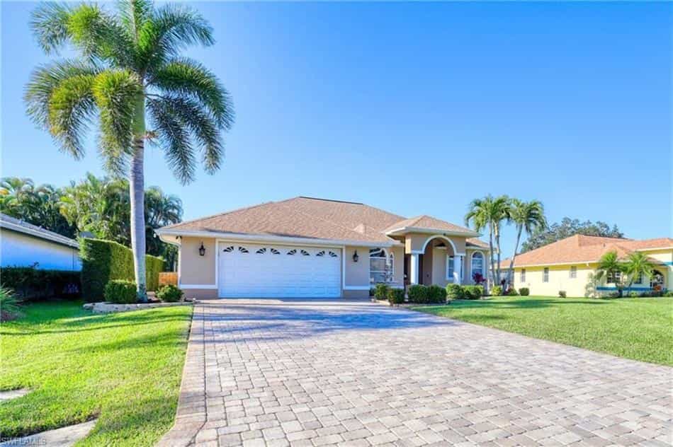 House in Page Park, Florida 10134786