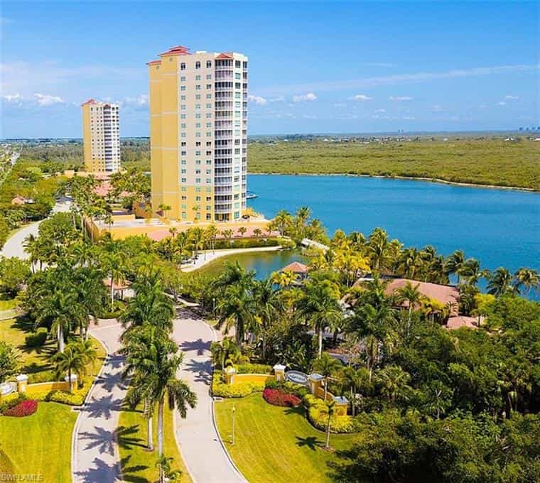 Condominium dans Fort Myers, Florida 10134788