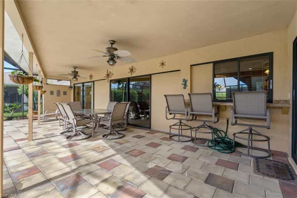 House in Fort Myers, Florida 10134789