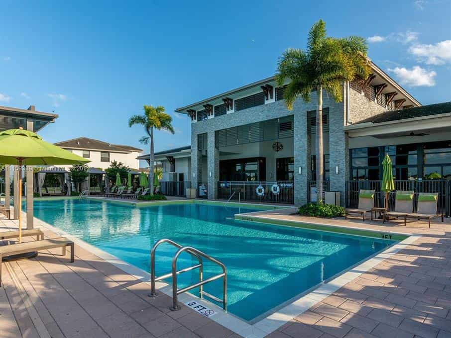 Haus im Miami Lakes, Florida 10134843