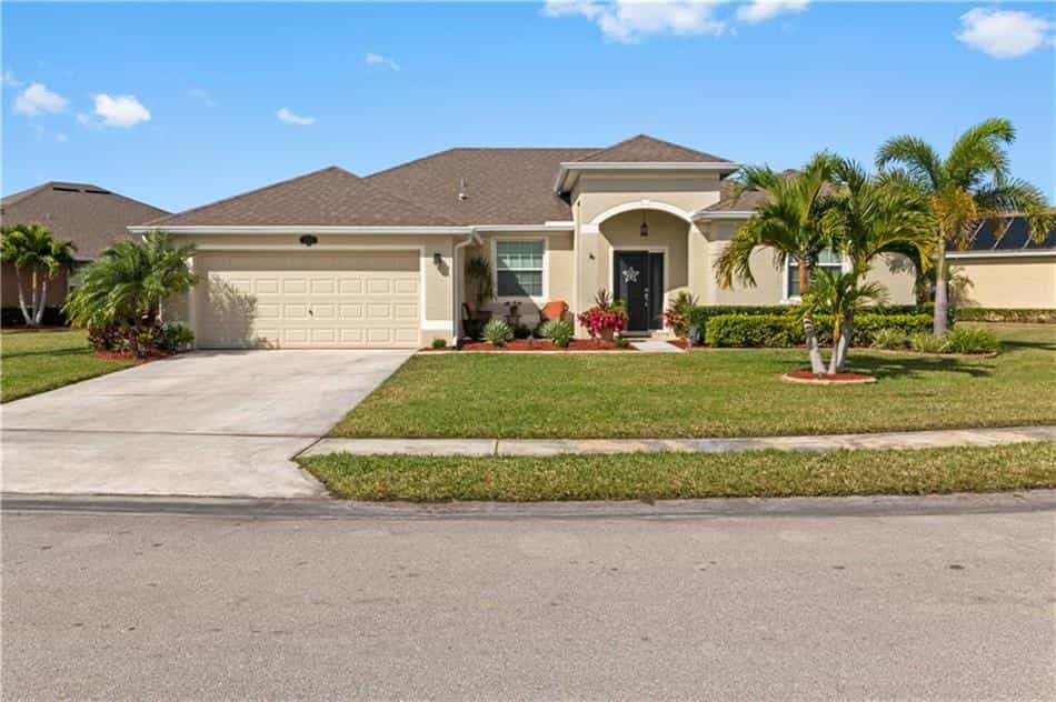 House in Vero Lake Estates, Florida 10134911