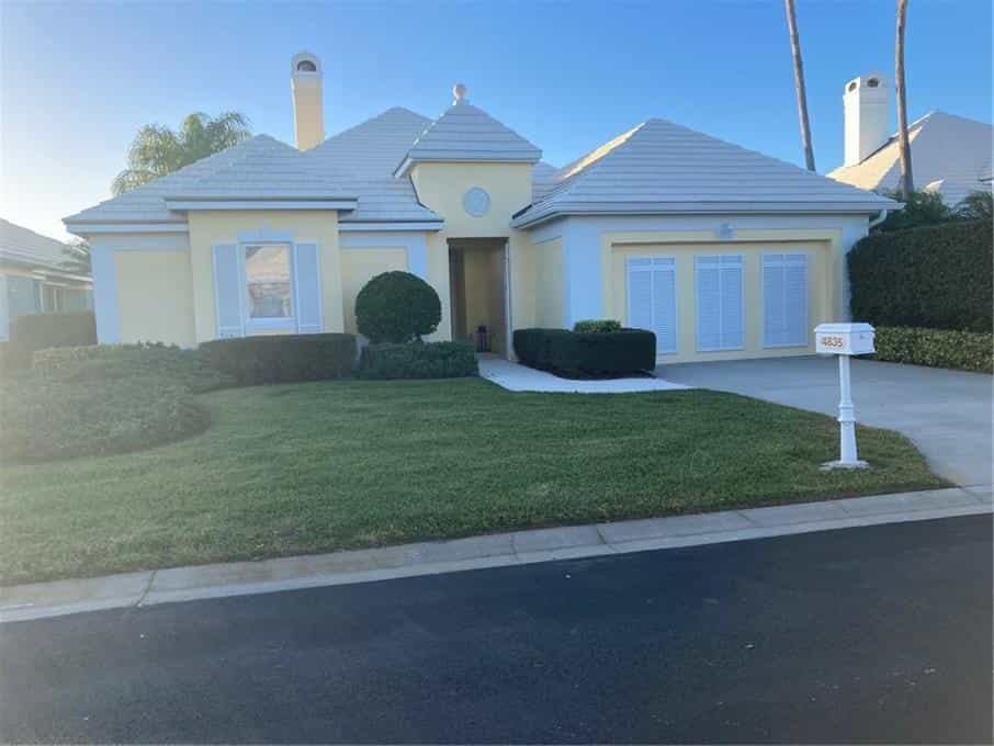 House in Gifford, Florida 10134967