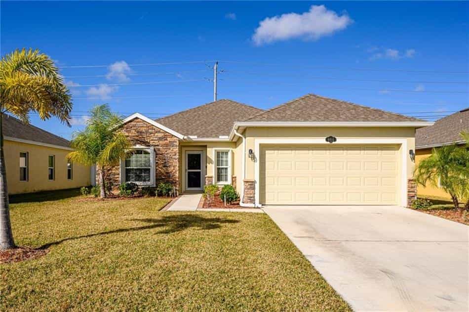 House in West Vero Corridor, Florida 10134996
