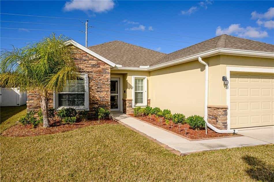 House in West Vero Corridor, Florida 10134996