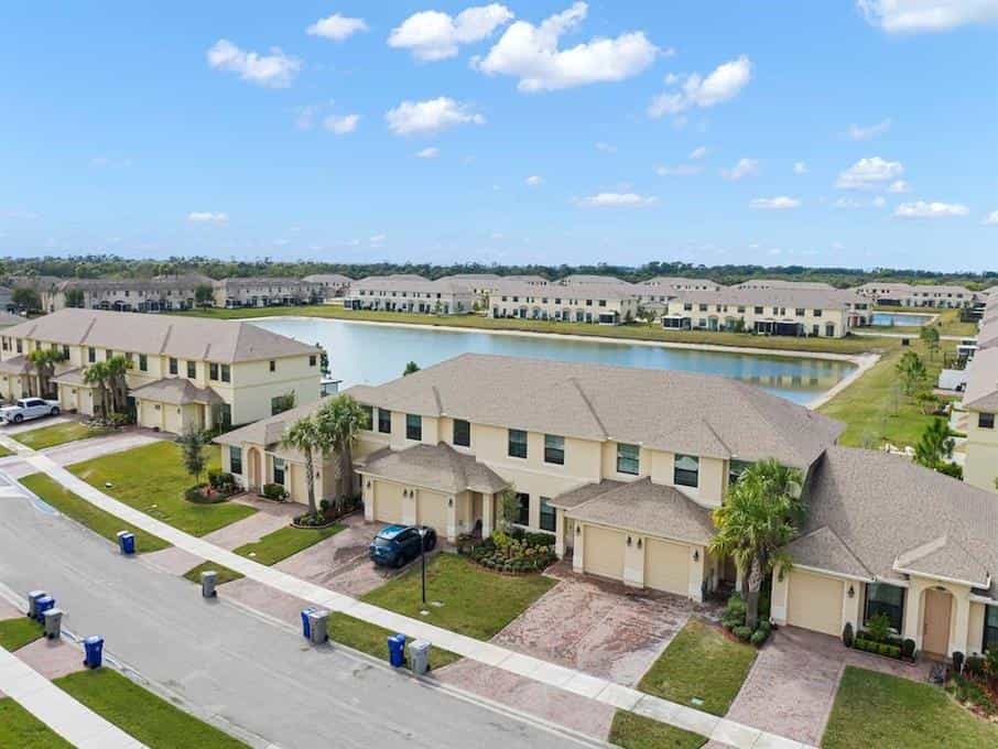 Hus i West Vero-korridoren, Florida 10135005
