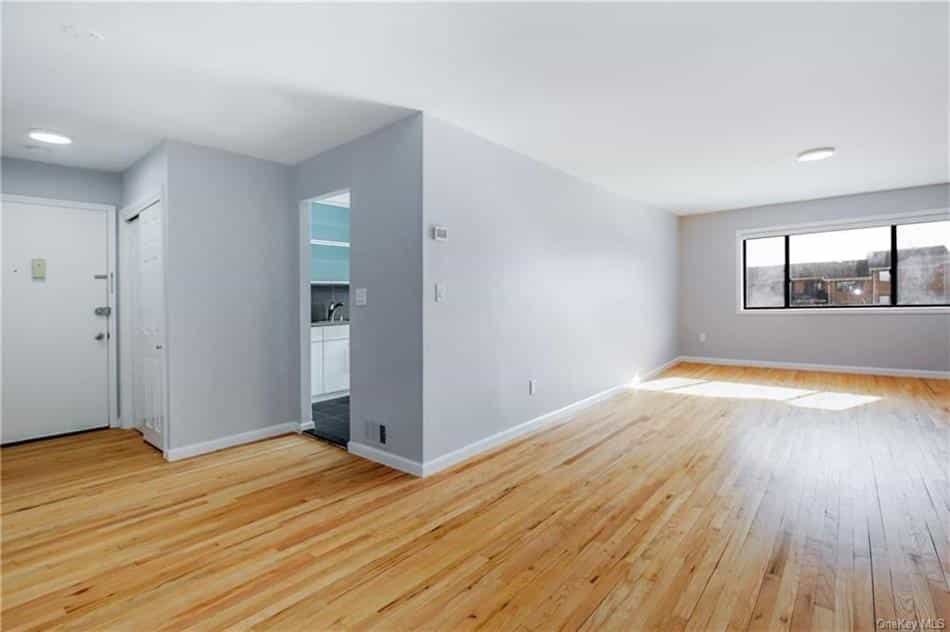 Condominium in Hastings-on-Hudson, New York 10135135