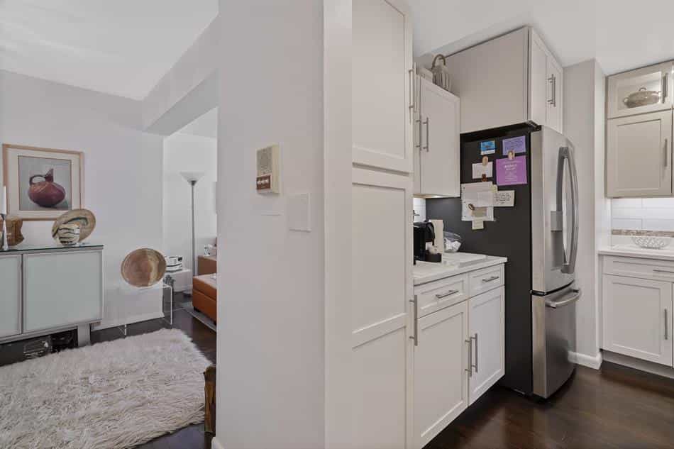 Condominium in Hartsdale, New York 10135341