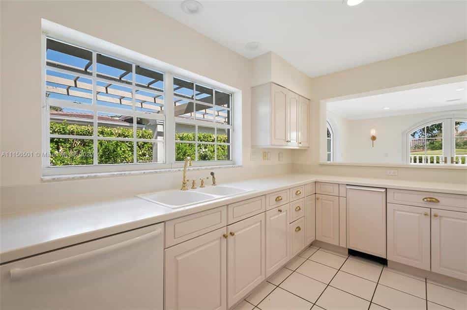 Condominium in Coral Gables, Florida 10135839