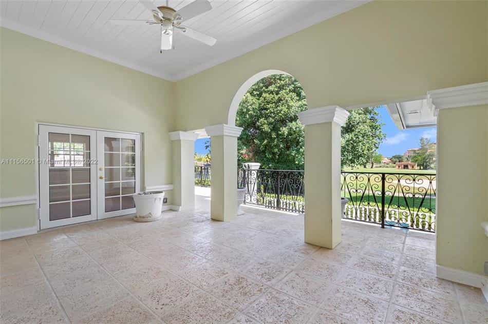 Eigentumswohnung im Coral Gables, Florida 10135839