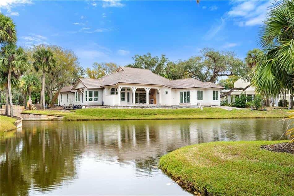 Rumah di Tepi Sungai India, Florida 10135871