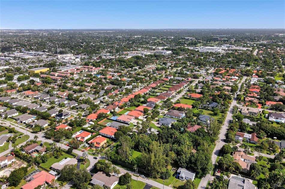Condominium in Perrine, Florida 10135913