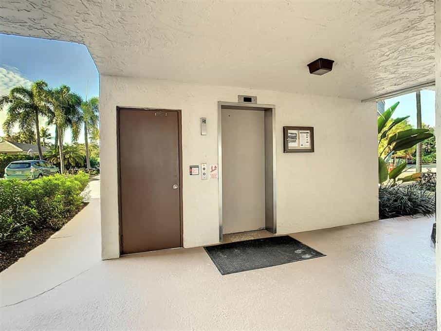 Condominium dans Sanibel, Florida 10135931