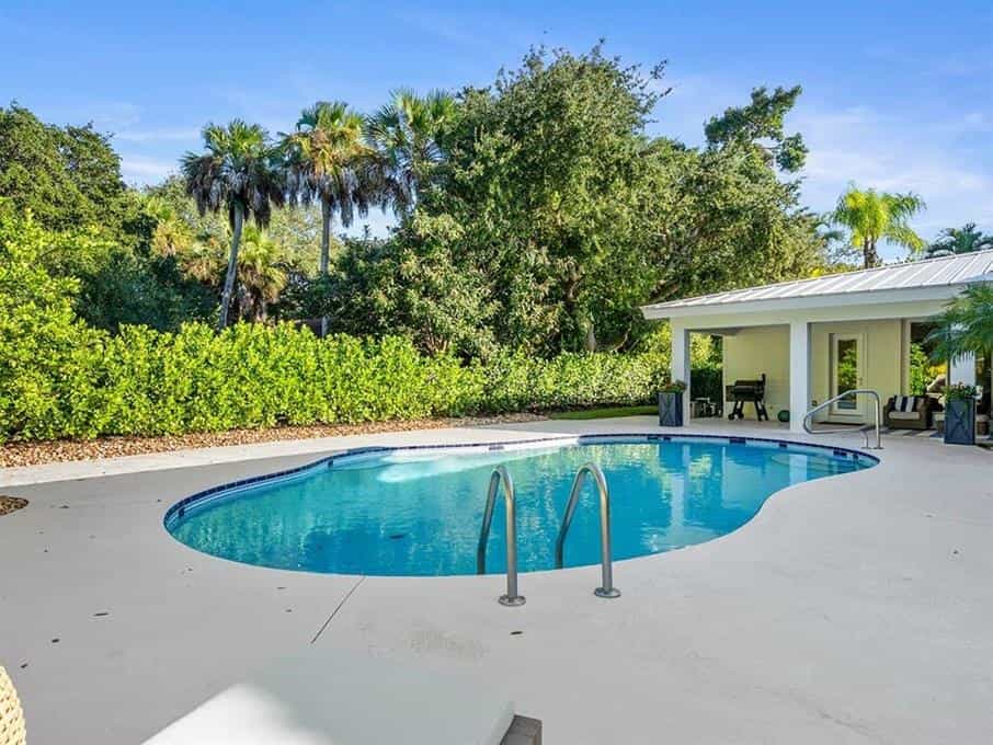 House in Vero Beach, Florida 10136003